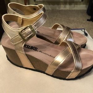Mukluks bronze wedge sandals